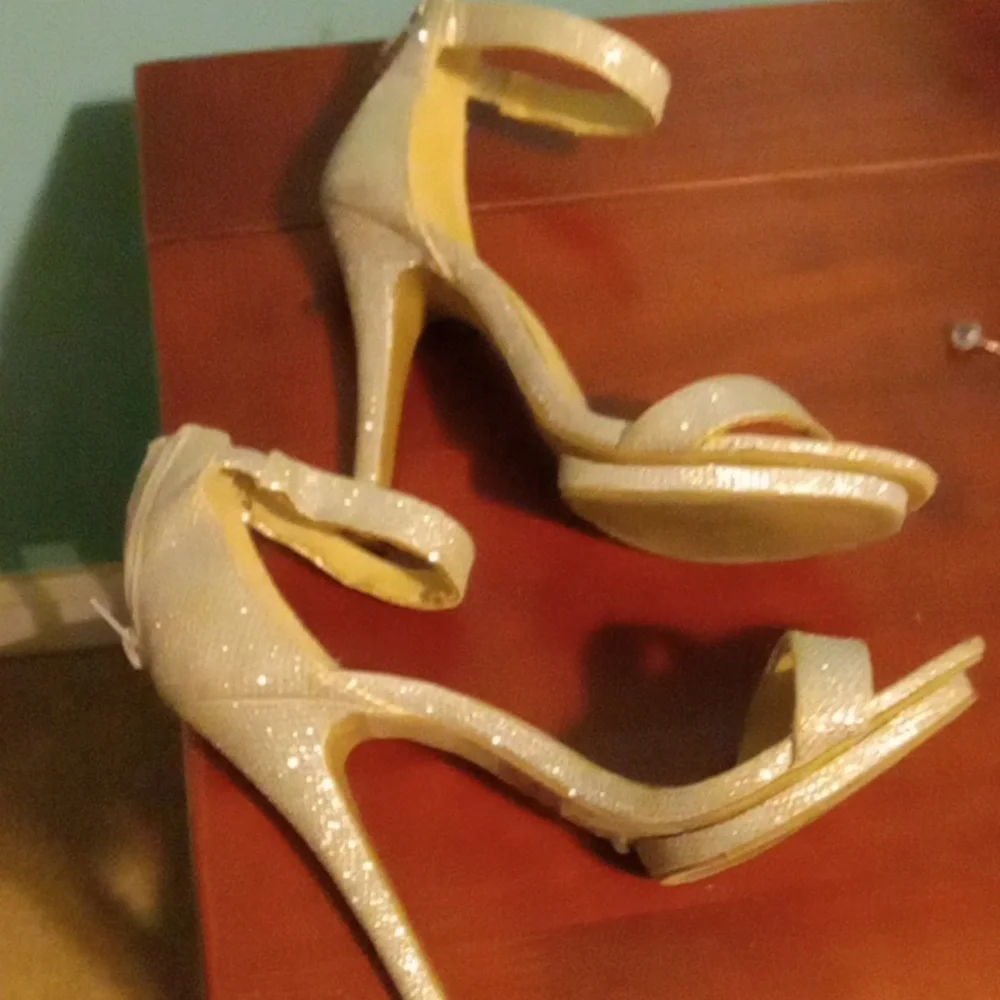 W Silver Glitter Heeled Sandals